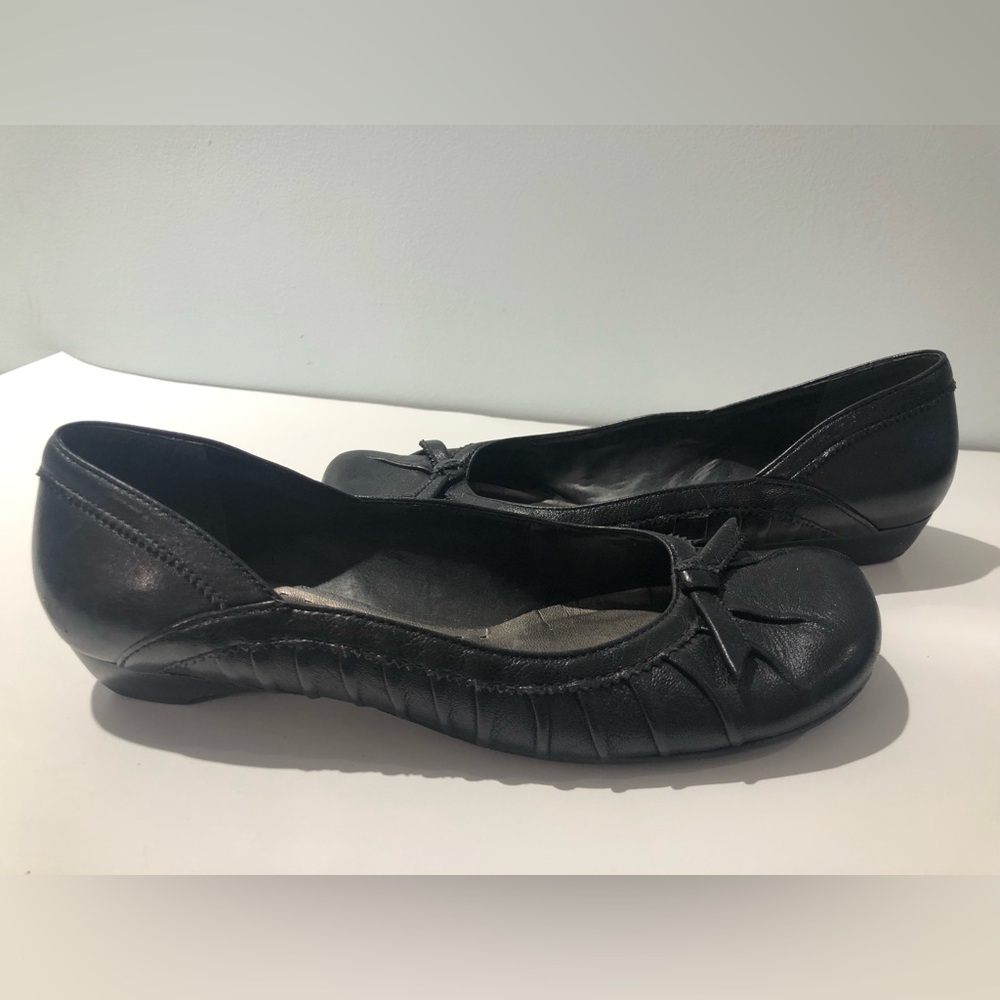 Gianni Bini 7 black ballerina slippers flats
